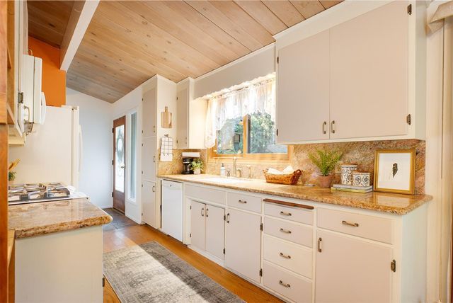 951 Jenny Way, Felton, CA 95018