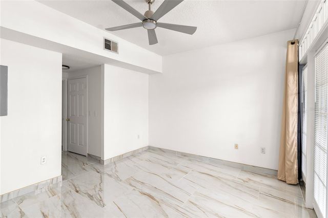 239 LONGVIEW AVENUE 112, Kissimmee, FL 34747