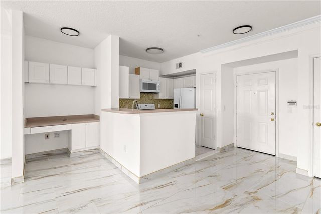 239 LONGVIEW AVENUE 112, Kissimmee, FL 34747