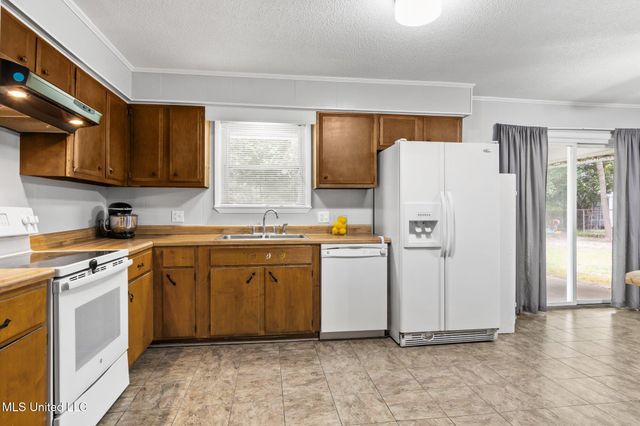 111 Janelle Drive, Gulfport, MS 39503