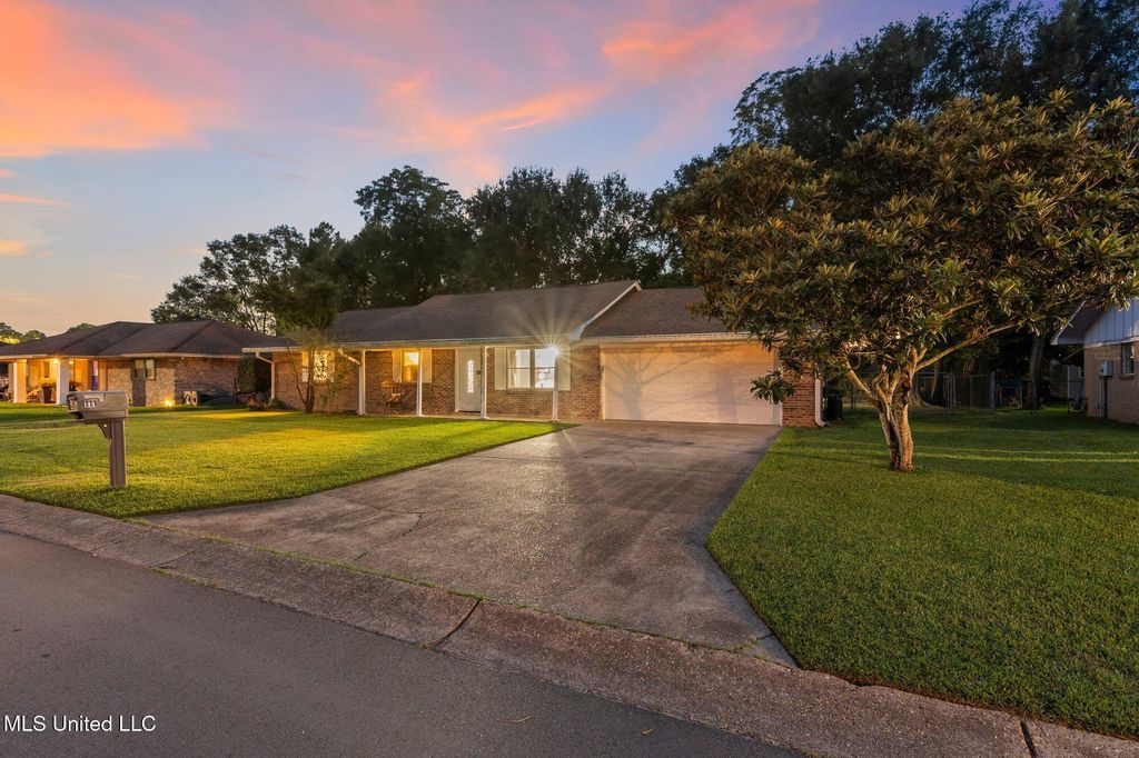 111 Janelle Drive, Gulfport, MS 39503