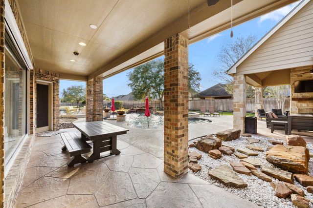 17807 Fairhaven Gateway Drive, Cypress, TX 77433