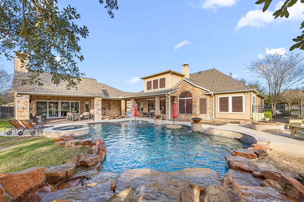 17807 Fairhaven Gateway Drive, Cypress, TX 77433