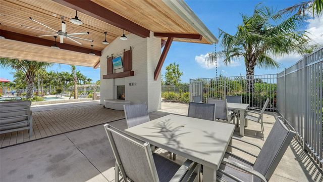 17233 MOONFLOWER DRIVE, Venice, FL 34293