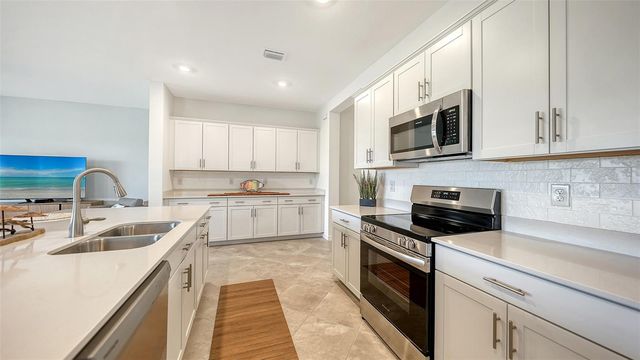 17233 MOONFLOWER DRIVE, Venice, FL 34293