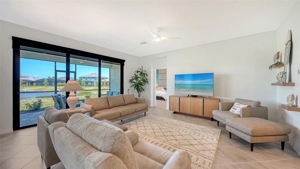 Image 13 of property listing at 17233 MOONFLOWER DRIVE, Venice, FL 34293