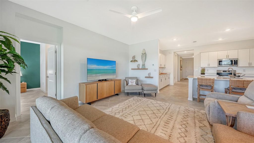 Image 18 of property listing at 17233 MOONFLOWER DRIVE, Venice, FL 34293