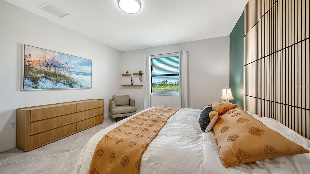 Image 19 of property listing at 17233 MOONFLOWER DRIVE, Venice, FL 34293