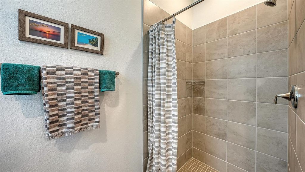 Image 32 of property listing at 17233 MOONFLOWER DRIVE, Venice, FL 34293