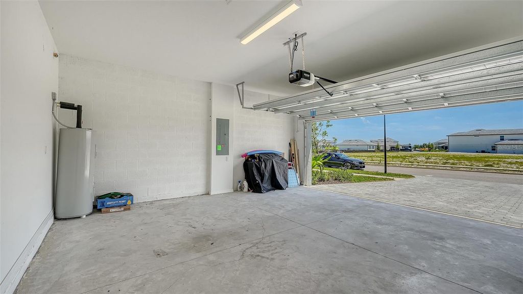 Image 46 of property listing at 17233 MOONFLOWER DRIVE, Venice, FL 34293