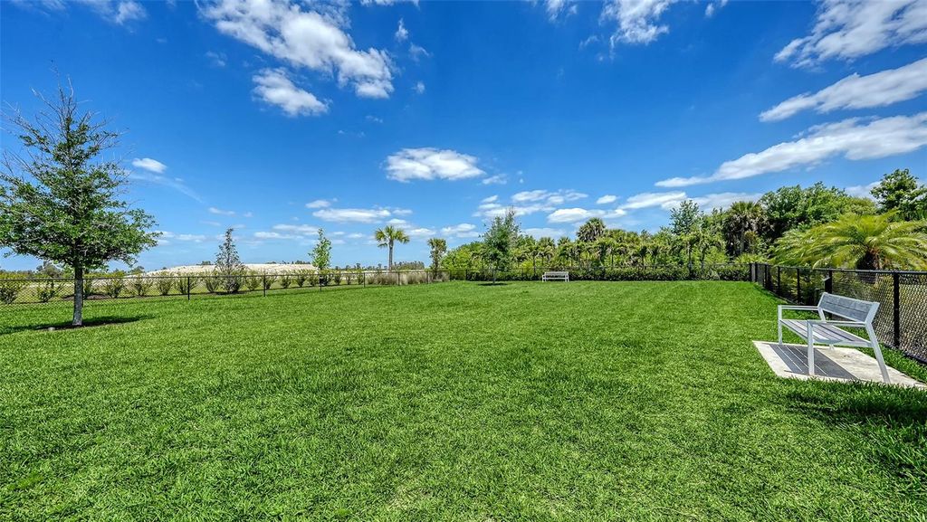 Image 83 of property listing at 17233 MOONFLOWER DRIVE, Venice, FL 34293