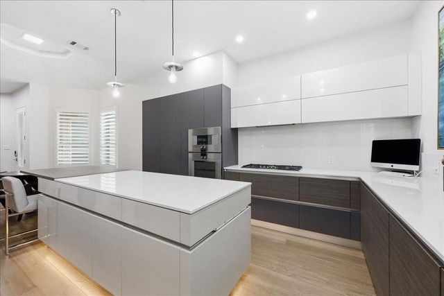 3803 Martin Luther King Jr Drive, Orange, TX 77632