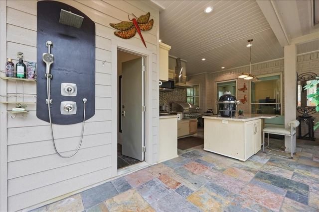 3803 Martin Luther King Jr Drive, Orange, TX 77632