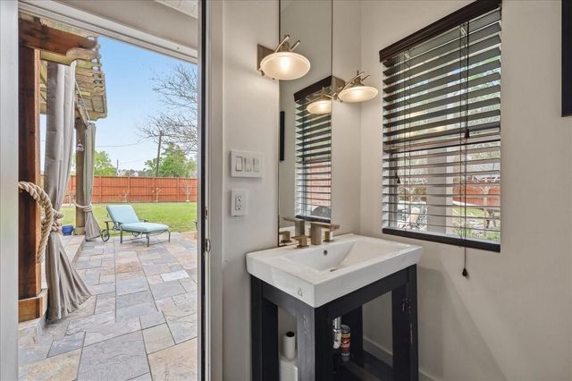 3803 Martin Luther King Jr Drive, Orange, TX 77632