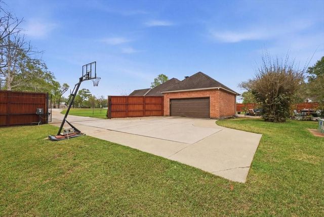3803 Martin Luther King Jr Drive, Orange, TX 77632