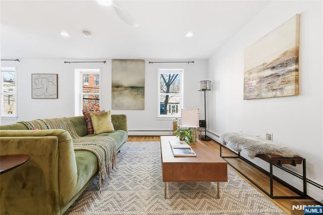 325 5th Street 2, Jersey City, NJ 07302