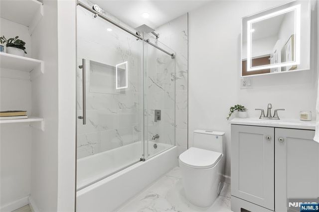 325 5th Street 2, Jersey City, NJ 07302