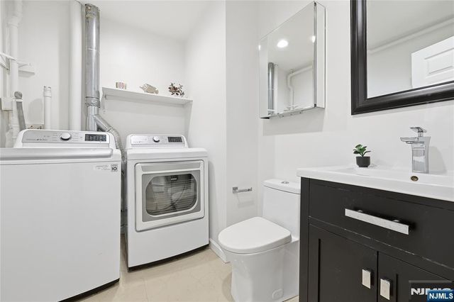 325 5th Street 2, Jersey City, NJ 07302