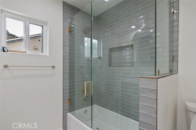 9054 Darby Avenue, Northridge (los Angeles), CA 91325