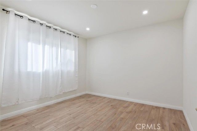 9054 Darby Avenue, Northridge (los Angeles), CA 91325