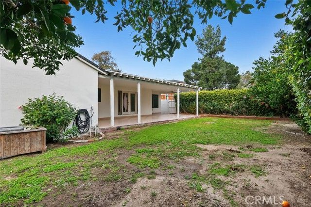 9054 Darby Avenue, Northridge (los Angeles), CA 91325