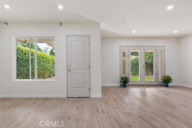 9054 Darby Avenue, Northridge (los Angeles), CA 91325