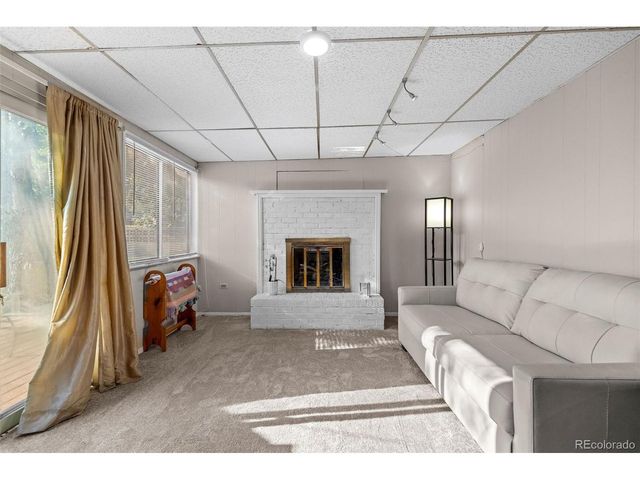 1600 S Ivy Way, Denver, CO 80224
