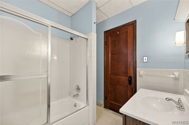 112 Saranac Avenue, Buffalo, NY 14216