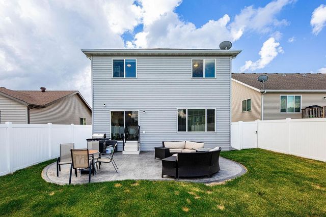 6087 56th Avenue S, Fargo, ND 58104