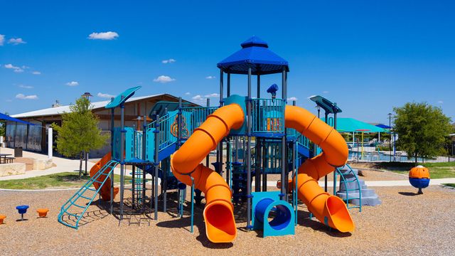 636 Bay Breeze DR, Kyle, TX 78640