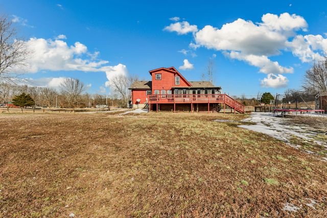 106 James Gordon Outlaw Rd, Indian Mound, TN 37079