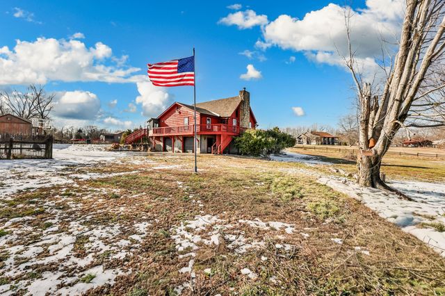 106 James Gordon Outlaw Rd, Indian Mound, TN 37079