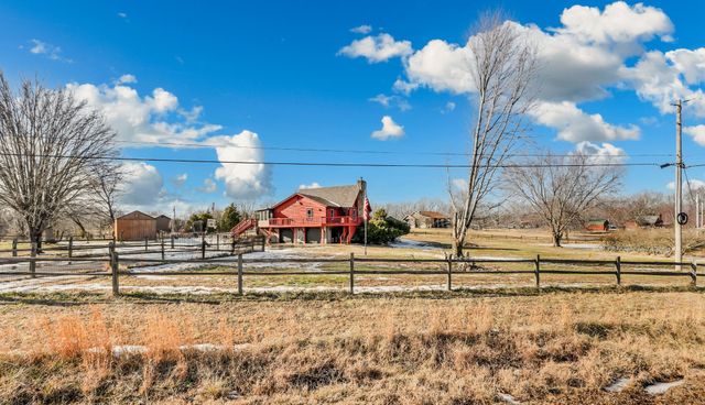 106 James Gordon Outlaw Rd, Indian Mound, TN 37079