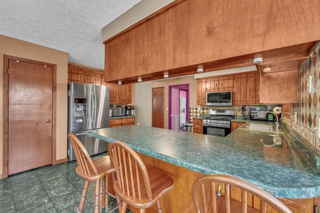 106 James Gordon Outlaw Rd, Indian Mound, TN 37079