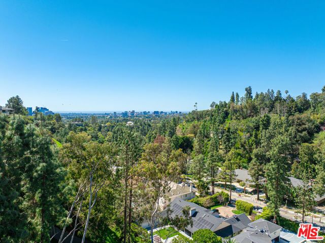 1418 Lindacrest Drive, Beverly Hills, CA 90210