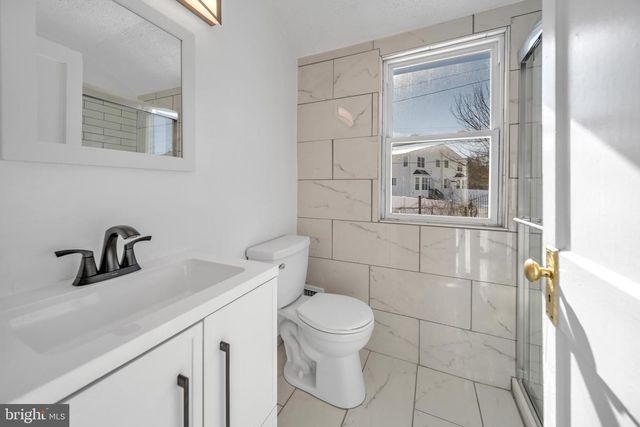 647 EMERSON ST NE, Washington, DC 20017