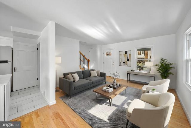 647 EMERSON ST NE, Washington, DC 20017