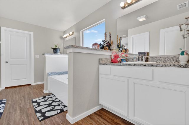 2107 Kirksey Avenue, Lubbock, TX 79407