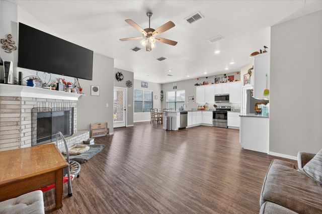 2107 Kirksey Avenue, Lubbock, TX 79407