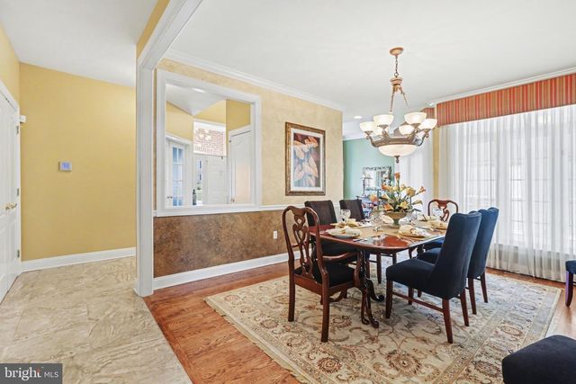 39 SUNFIRE AVE, Camp Hill, PA 17011
