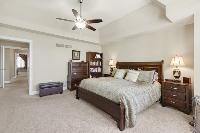 39 SUNFIRE AVE, Camp Hill, PA 17011