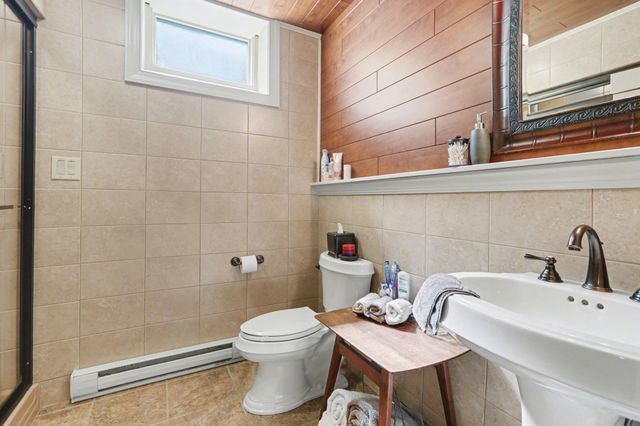 39 SUNFIRE AVE, Camp Hill, PA 17011