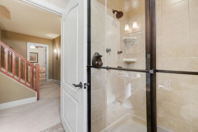 39 SUNFIRE AVE, Camp Hill, PA 17011