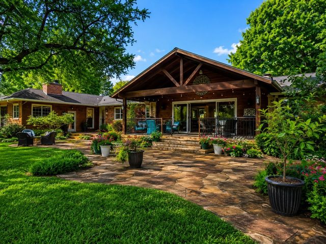 1402 Verano Drive, Dallas, TX 75218