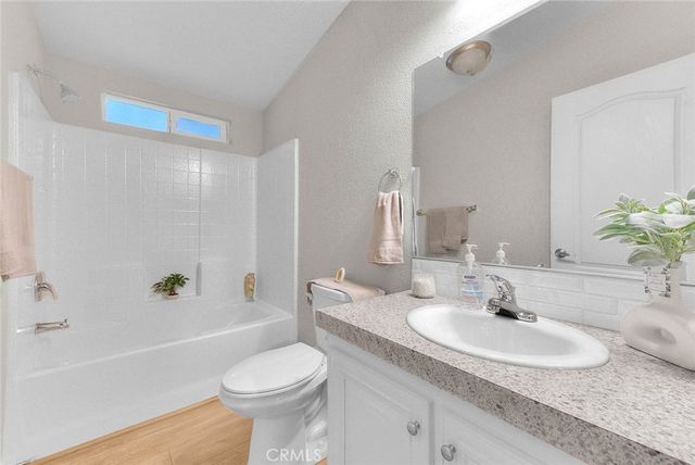 3530 Damien 205, La Verne, CA 91750