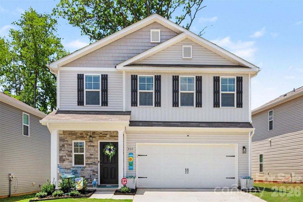 7317 Greenrock Court, Charlotte, NC 28215