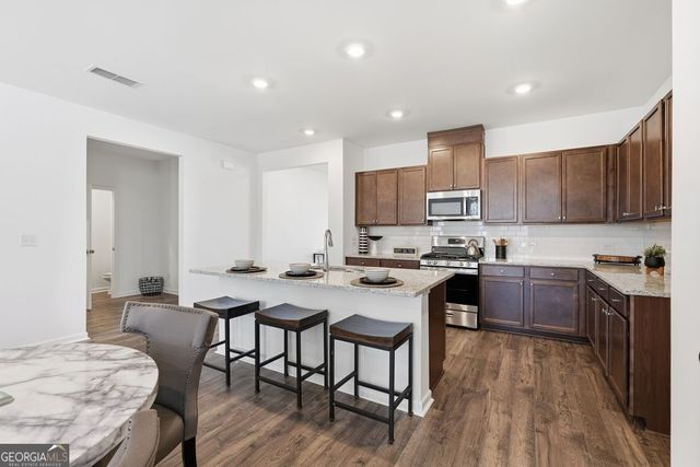 1275 Windance Lake Drive, Loganville, GA 30052