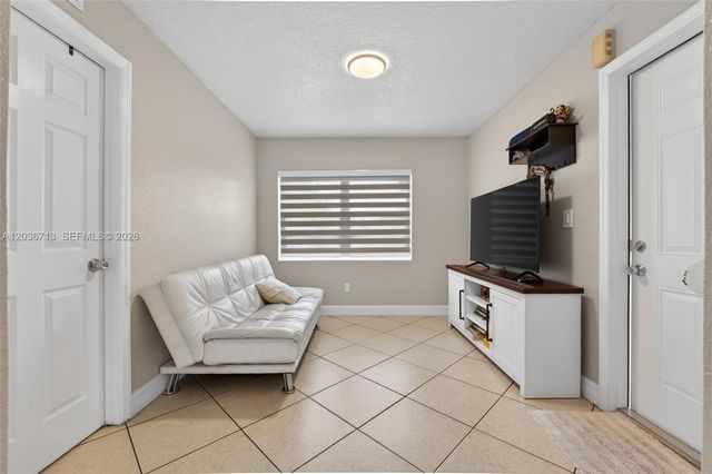 15398 Garfield Dr, Homestead, FL 33033