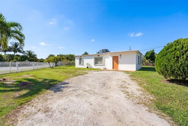 15398 Garfield Dr, Homestead, FL 33033