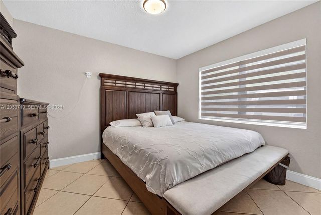 15398 Garfield Dr, Homestead, FL 33033